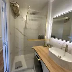 Premium Quiet Elegant Panoramic Elevator 公寓 巴黎