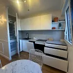 Premium Quiet Elegant Panoramic Elevator Apartment