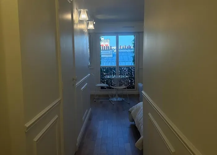 Premium Quiet Elegant Panoramic Elevator דירה