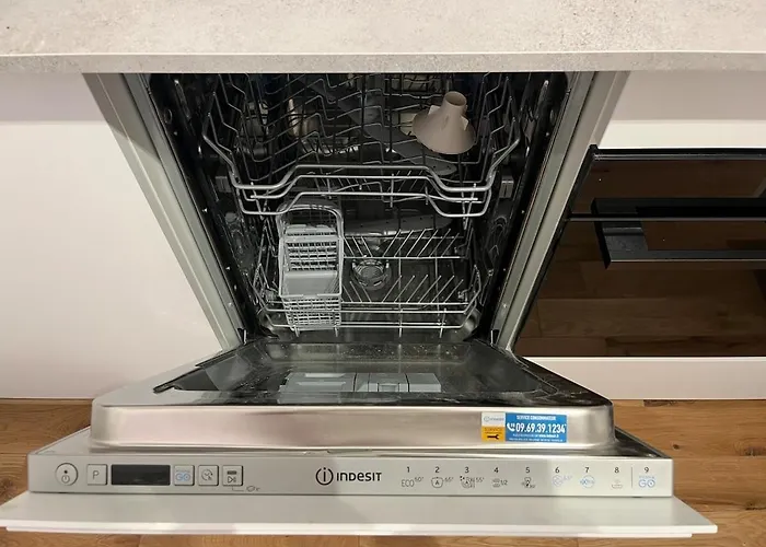 Premium Quiet Elegant Panoramic Elevator Apartment Paris