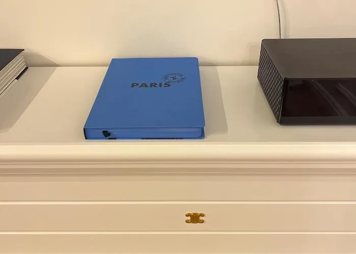 Premium Quiet Elegant Panoramic Elevator شقة *